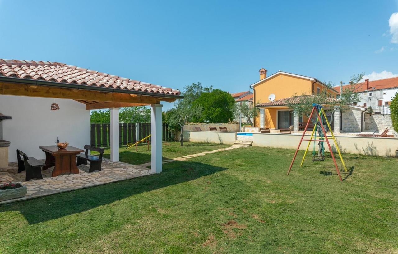 Spacious Four-Bedroom Villa Marija Klostar Екстериор снимка
