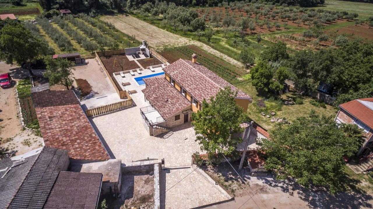 Spacious Four-Bedroom Villa Marija Klostar Екстериор снимка