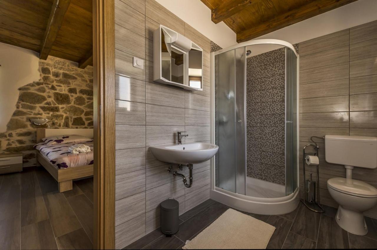 Spacious Four-Bedroom Villa Marija Klostar Екстериор снимка